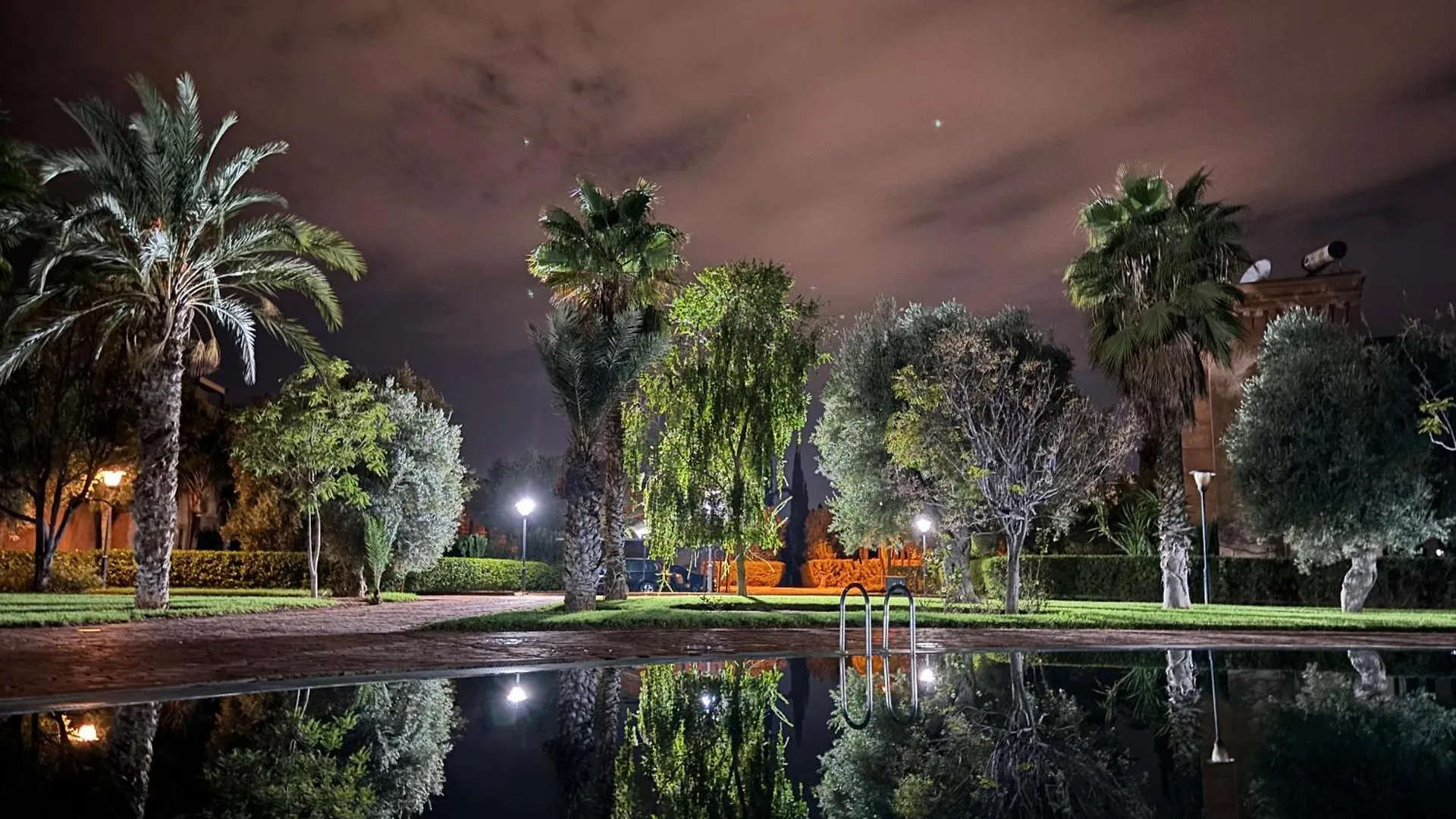 Villa Private Riad Alemania In Marrakesh - Pool - Rooftop